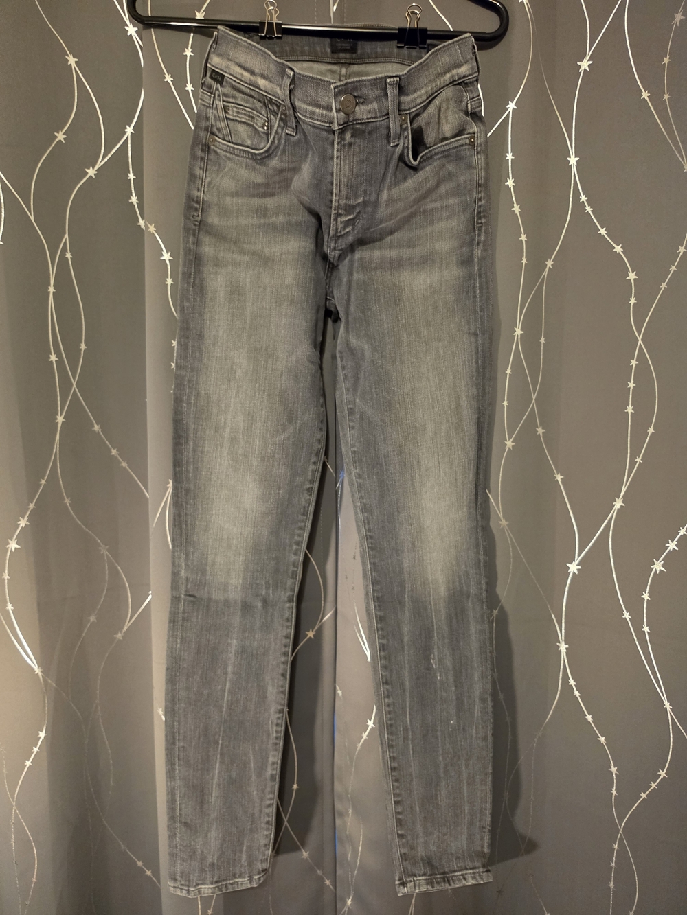 Citizens of Humanity Rocket Crop jeans in a faded grey wash with a size 26 tag